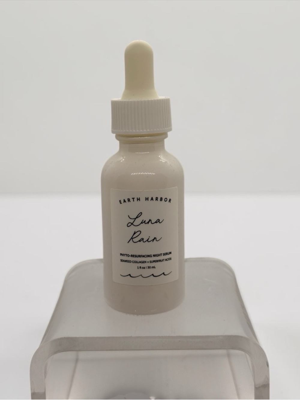 Earth Harbor Luna Rain Phyto-Resurfacing Night Serum - Cream